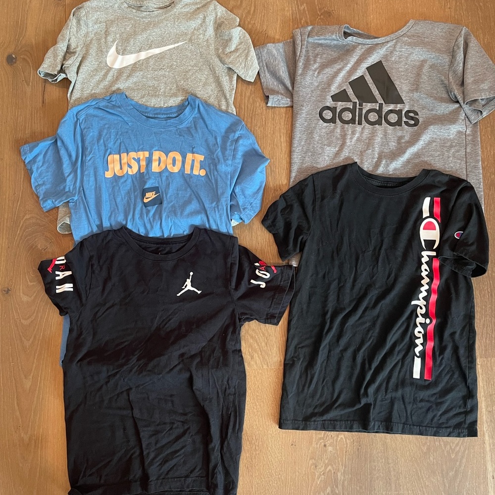 Sport tshirts boys L